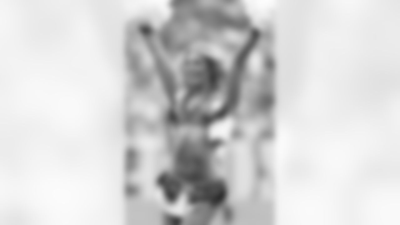 Cheerleaders perform during the Broncos' Week 8 game against the Dallas Cowboys at Empower Field at Mile High in Denver, Colorado on October 26, 2025. Photo by Adam Bratten / Denver Broncos