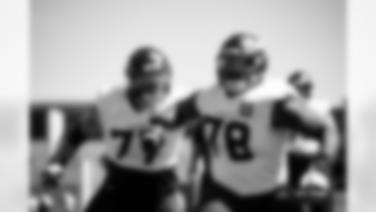 Quinn Meinerz and Will Sherman during practice at Broncos Park Powered by CommonSpirit in Englewood, Colorado on September 12, 2024. Photo by Ben Swanson / Denver Broncos