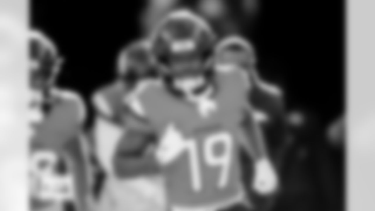 Denver Broncos wide receiver Marvin Mims Jr. (19) runs onto the field before the Broncos' Divisional Round playoff game against the Buffalo Bills at Empower Field at Mile High in Denver, Colorado on January 17, 2026. Photo by Ben Swanson / Denver Broncos