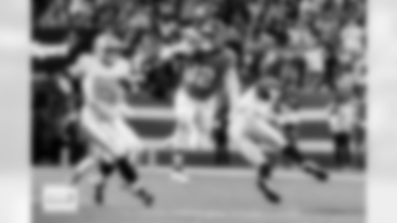 Denver Broncos linebacker Dondrea Tillman (92) runs with the ball after intercepting a pass during the Broncos' Week 10 game against the Las Vegas Raiders at Empower Field at Mile High in Denver, Colorado on November 6, 2025. Photo by Gavin Liddell / Denver Broncos