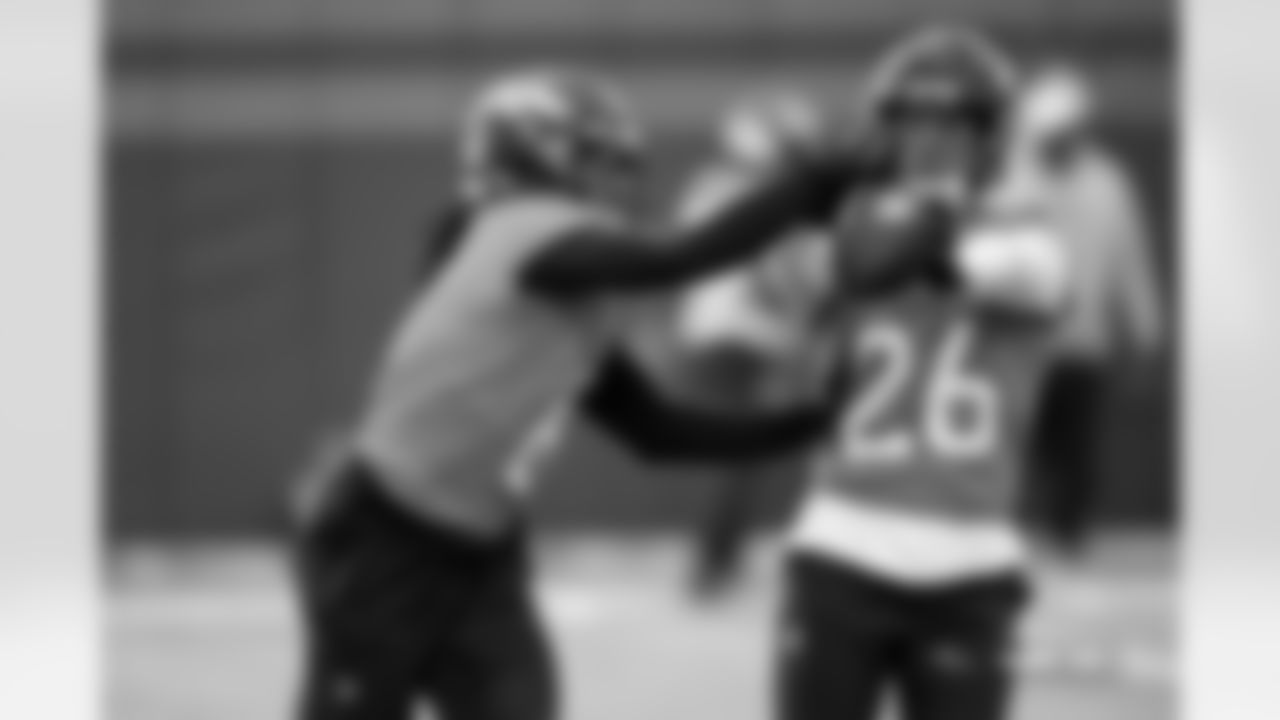 P.J. Locke during practice at Broncos Park Powered by CommonSpirit in Englewood, Colorado on December 4, 2025. Photo by Ben Swanson / Denver Broncos