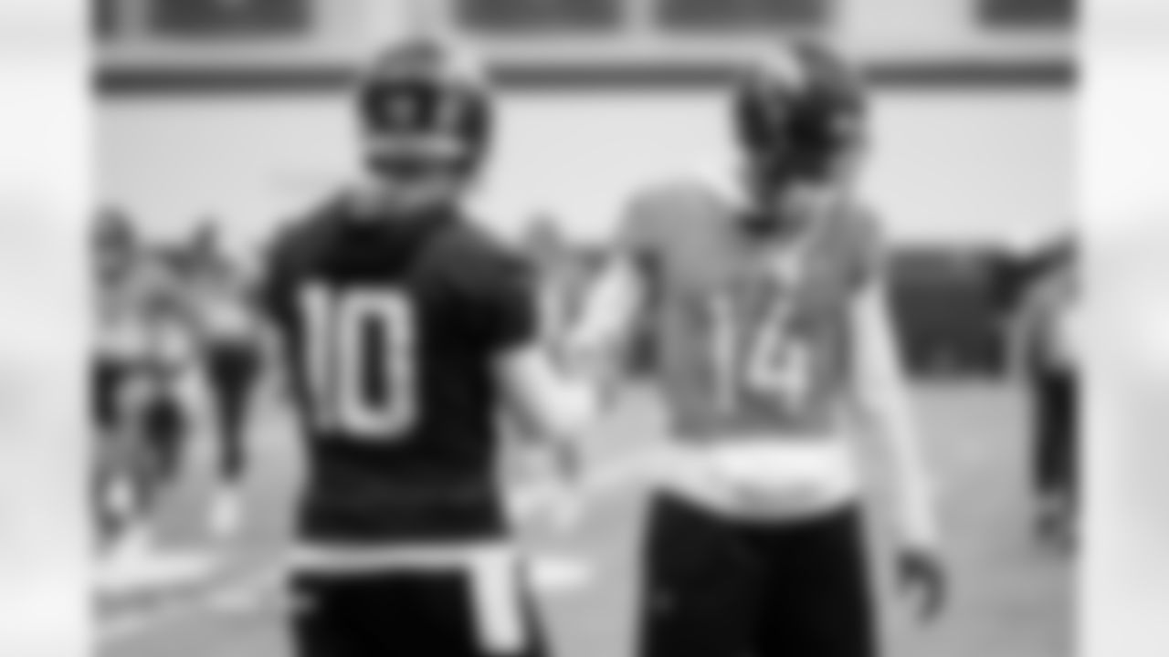 Bo Nix and Courtland Sutton during practice at Broncos Park Powered by CommonSpirit in Englewood, Colorado on October 3, 2025. Photo by Ben Swanson / Denver Broncos