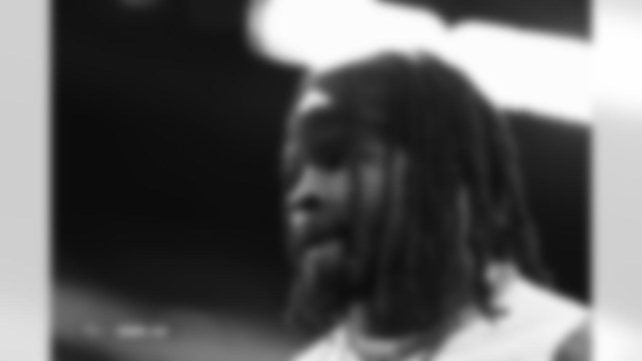 Dre Greenlaw before the Broncos' Week 14 game against the Las Vegas Raiders at Allegiant Stadium in Las Vegas, Nevada on December 7, 2025. Photo by Ben Swanson / Denver Broncos