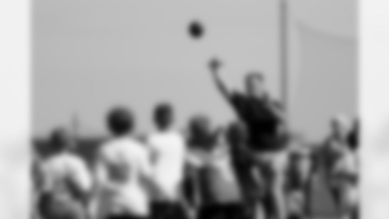 Kids participate with Bo Nix at his football camp on Saturday, May 17, 2025 at Valor Christian High School in Highlands Ranch, Colorado.
Photo by Gabriel Christus / Denver Broncos