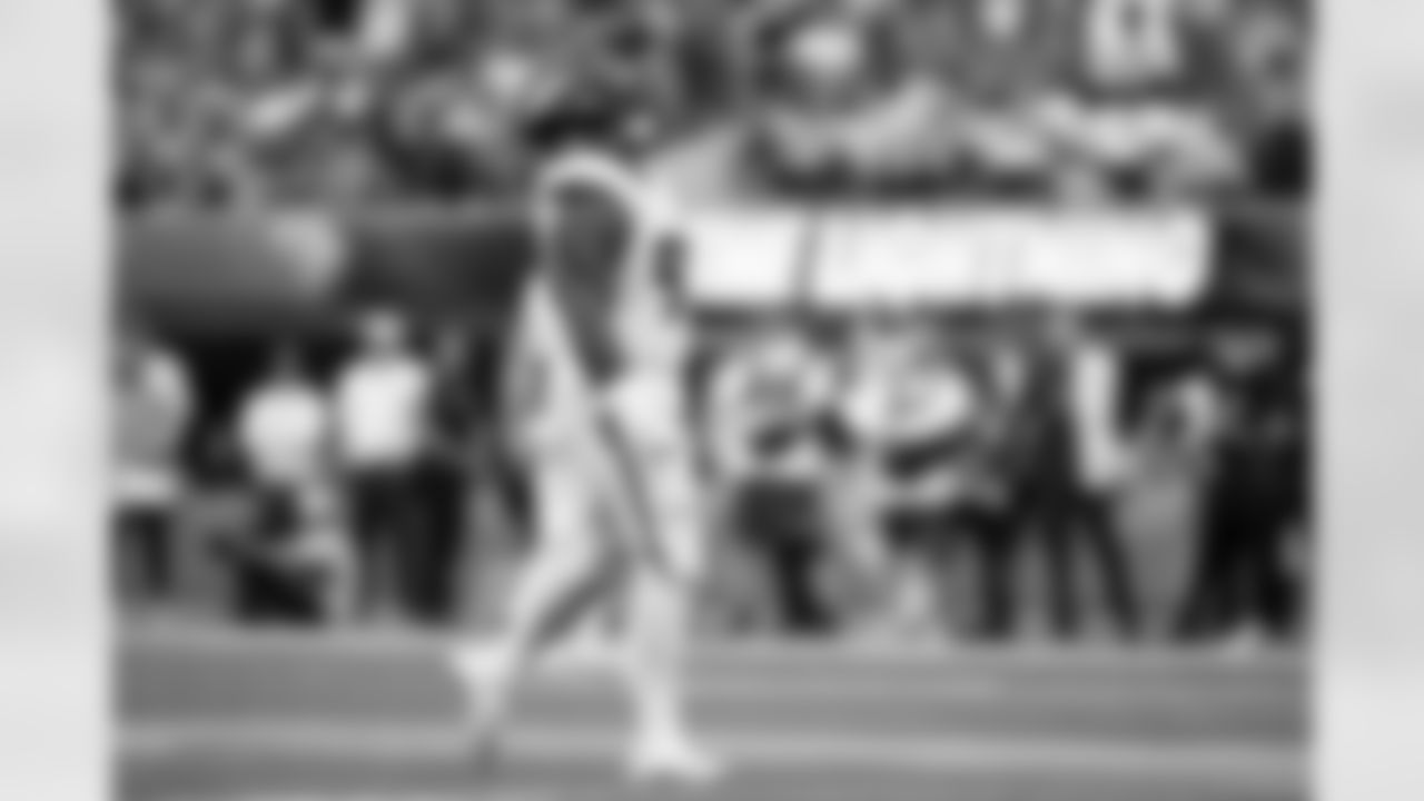 Denver Broncos defensive end John Franklin-Myers (98) celebrates after a sack during the Broncos' Week 3 game against the Los Angeles Chargers at SoFi Stadium in Inglewood, California on September 21, 2025. Photo by Ben Swanson / Denver Broncos