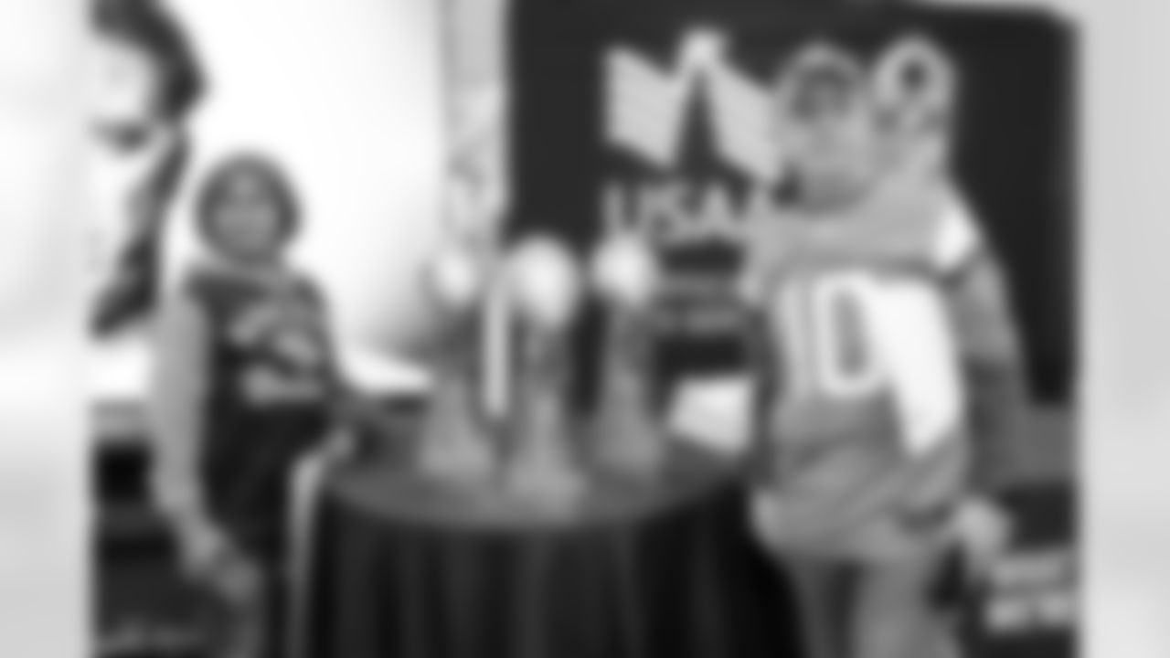 Denver Broncos Cheerleaders and Broncos alumni visit the United States Army post at Fort Carson during the Salute to Service Caravan on December 16, 2025. Photo by Ben Swanson / Denver Broncos