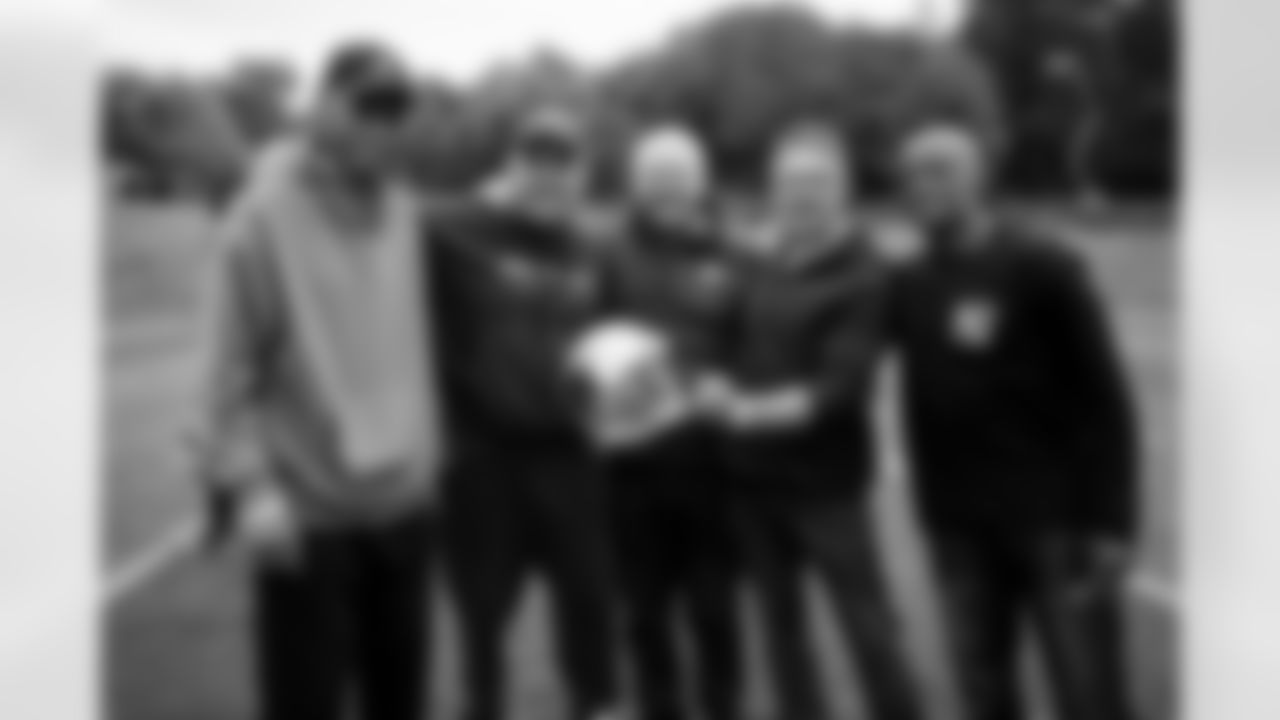 Sean Payton poses for a photo with his former teammates during the Leicester Panthers' visit to practice in Ware, England on October 10, 2025. Photo by Ben Swanson / Denver Broncos