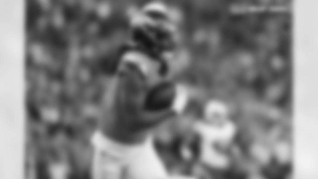 Lil'Jordan Humphrey (17) during the Broncos' Divisional Round playoff game against the Buffalo Bills at Empower Field at Mile High in Denver, Colorado on January 17, 2026. Photo by Gabriel Christus / Denver Broncos