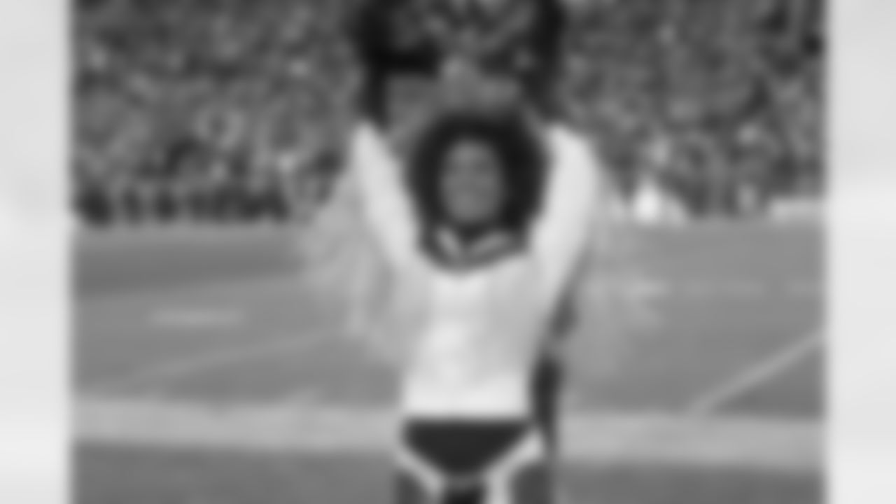 during the Broncos' Divisional Round playoff game against the Buffalo Bills at Empower Field at Mile High in Denver, Colorado on January 17, 2026. Photo by Paul Cloud / Denver Broncos