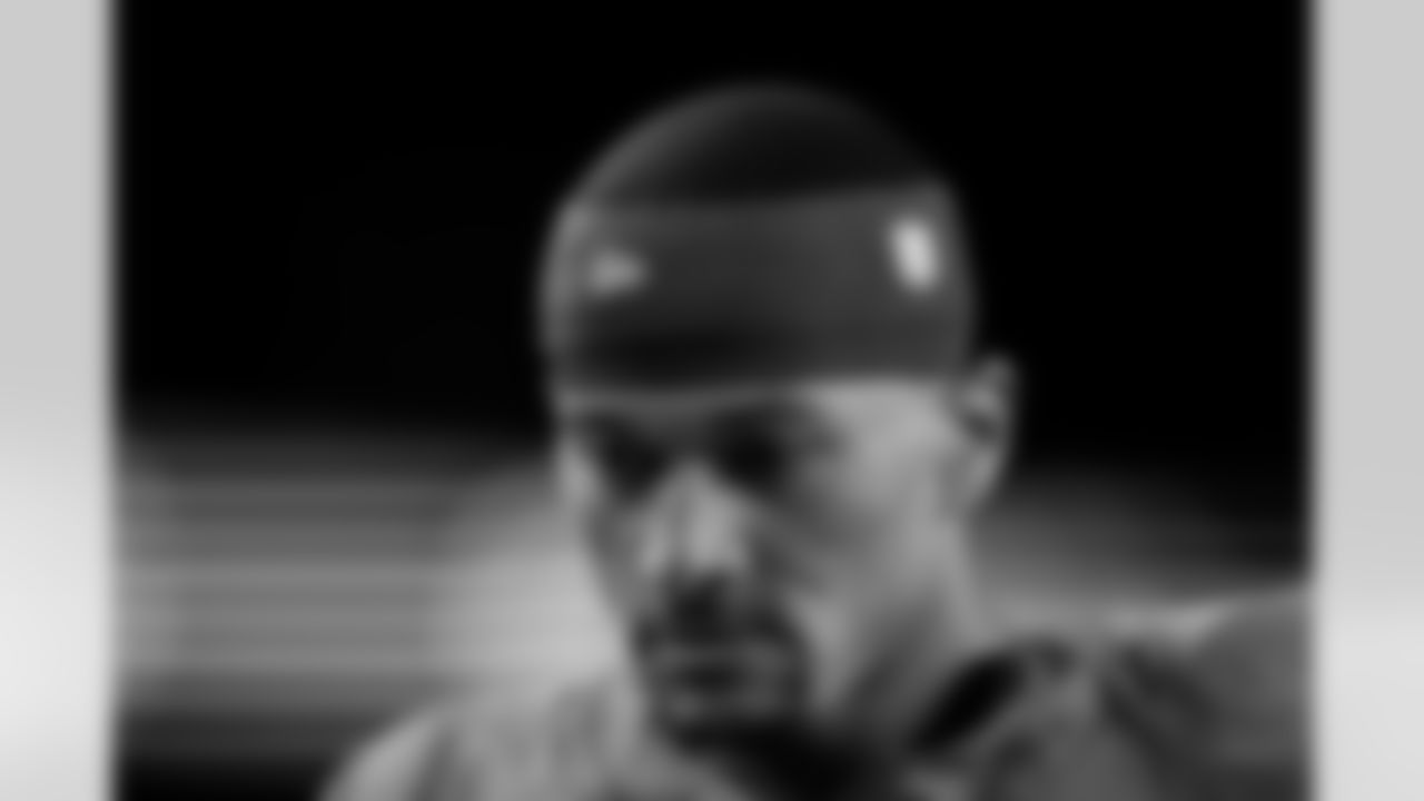 Denver Broncos tight end Evan Engram (1) during the Broncos' Week 10 game against the Las Vegas Raiders at Empower Field at Mile High in Denver, Colorado on November 6, 2025. Photo by Gabriel Christus / Denver Broncos