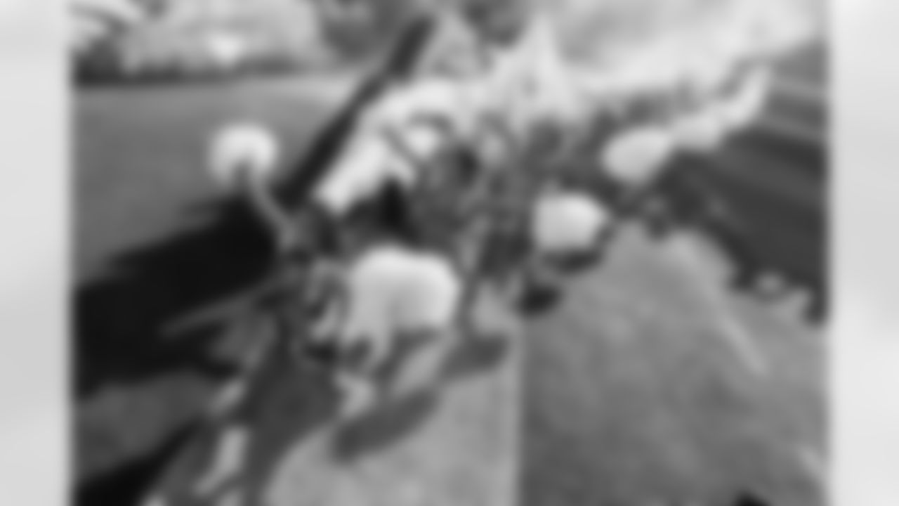 The Denver Broncos Cheerleaders perform before the Broncos' Week 18 game against the Los Angeles Chargers at Empower Field at Mile High in Denver, Colorado on January 4, 2026. Photo by Gavin Liddell / Denver Broncos