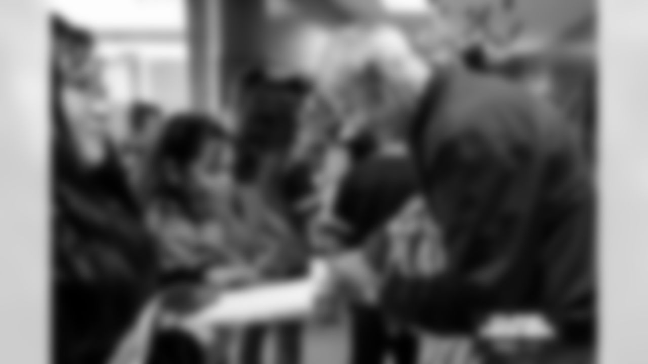 Students cheer on the Broncos during a school hallway parade to celebrate the Denver Broncos making the playoffs at Godsman Elementary School in Denver, Colorado on January 16, 2026. Photo by Ben Swanson / Denver Broncos
