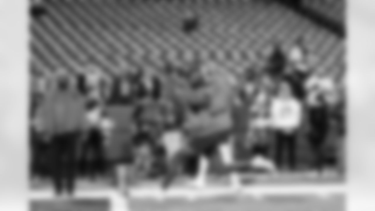 Marvin Mims Jr. before the Broncos' Week 10 game against the Buffalo Bills at Highmark Stadium in Orchard Park, New York on November 13, 2023.