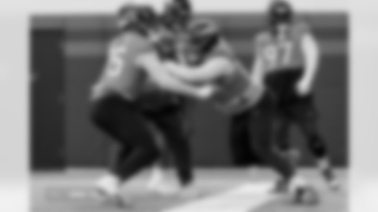 Sai'vion Jones and Zach Allen during practice on Wednesday, December 3, 2025 at Broncos Park Powered by CommonSpirit in Englewood, Colorado.
Photo by Gabriel Christus / Denver Broncos