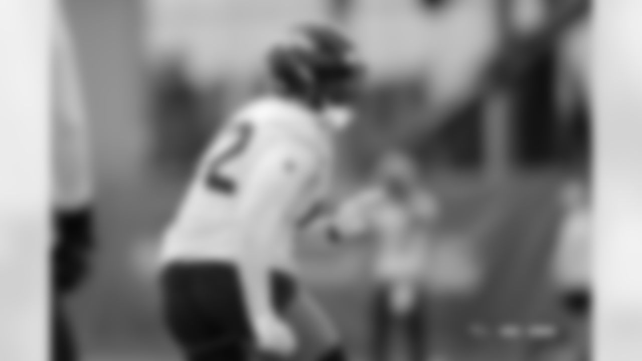 Dondrea Tillman during practice at Broncos Park Powered by CommonSpirit in Englewood, Colorado on November 12, 2025. Photo by Gabriel Christus / Denver Broncos