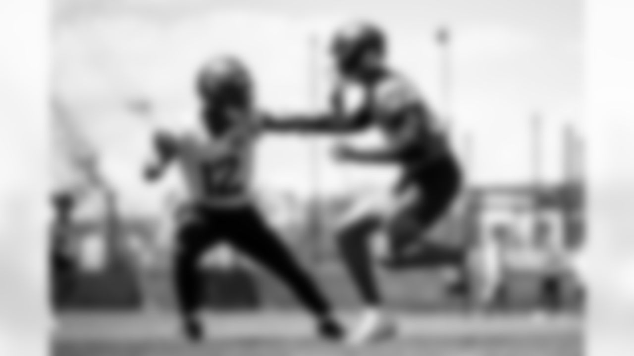 Jahdae Barron and Joaquin Davis during rookie minicamp at Broncos Park Powered by CommonSpirit in Englewood, Colorado on May 11, 2025. Photo by Ben Swanson / Denver Broncos