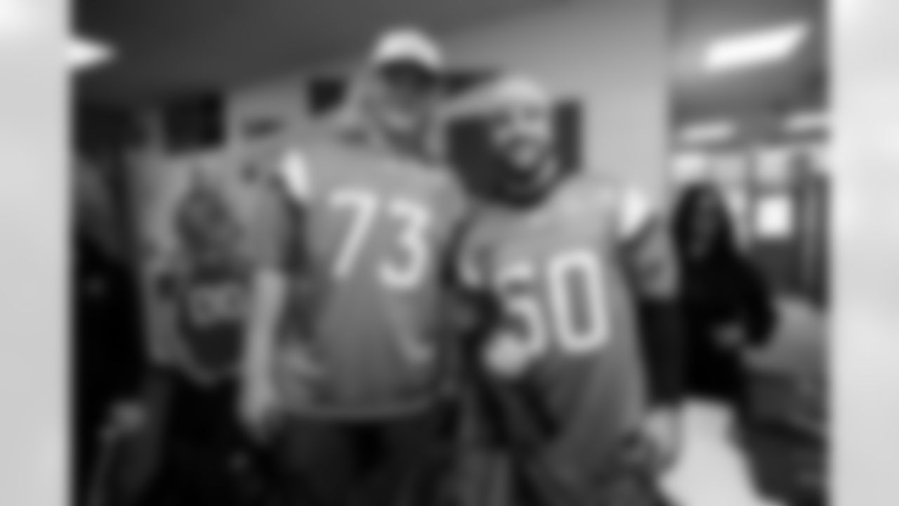 The Denver Broncos and CommonSpirit host a Thanksgiving assembly and activities about kindness at Colfax Elementary School in Denver, Colorado on November 11, 2025. Photo by Ben Swanson / Denver Broncos