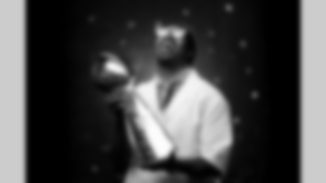 Taurean Nixon poses for a portrait at the 2025 Alumni Weekend Reception on October 18, 2025. Photo by Ben Swanson / Denver Broncos