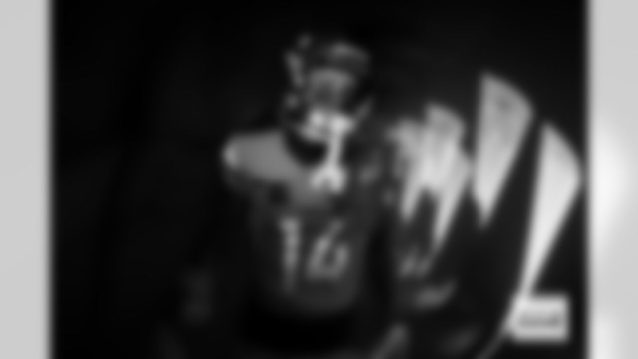 Denver Broncos wide receiver Courtland Sutton (14) in the tunnel during team introductions before the AFC Championship Game between the Denver Broncos and New England Patriots at Empower Field at Mile High in Denver, Colorado on January 25, 2026. Photo by Ben Swanson / Denver Broncos