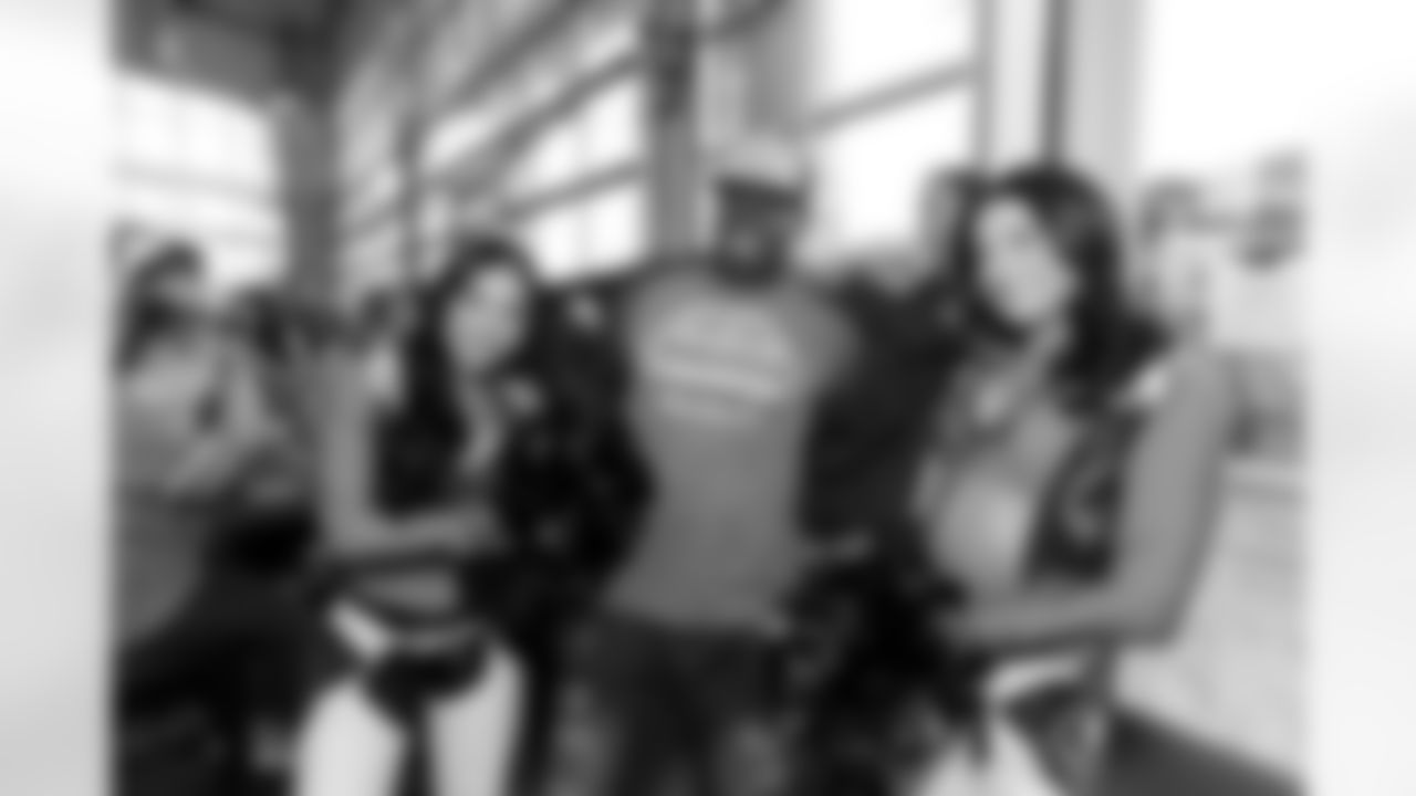 DBC Ariana and DBC Sam during a fan rally on Saturday, November 29, 2025 at Solace Outpost in Washington DC, District of Columbia.
Photo by Gabriel Christus / Denver Broncos