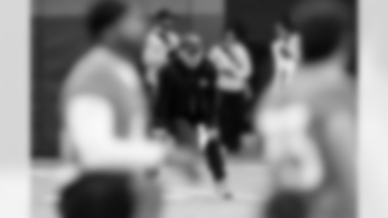 Sean Payton during practice at Broncos Park Powered by CommonSpirit in Englewood, Colorado on January 9, 2026. Photo by Ben Swanson / Denver Broncos