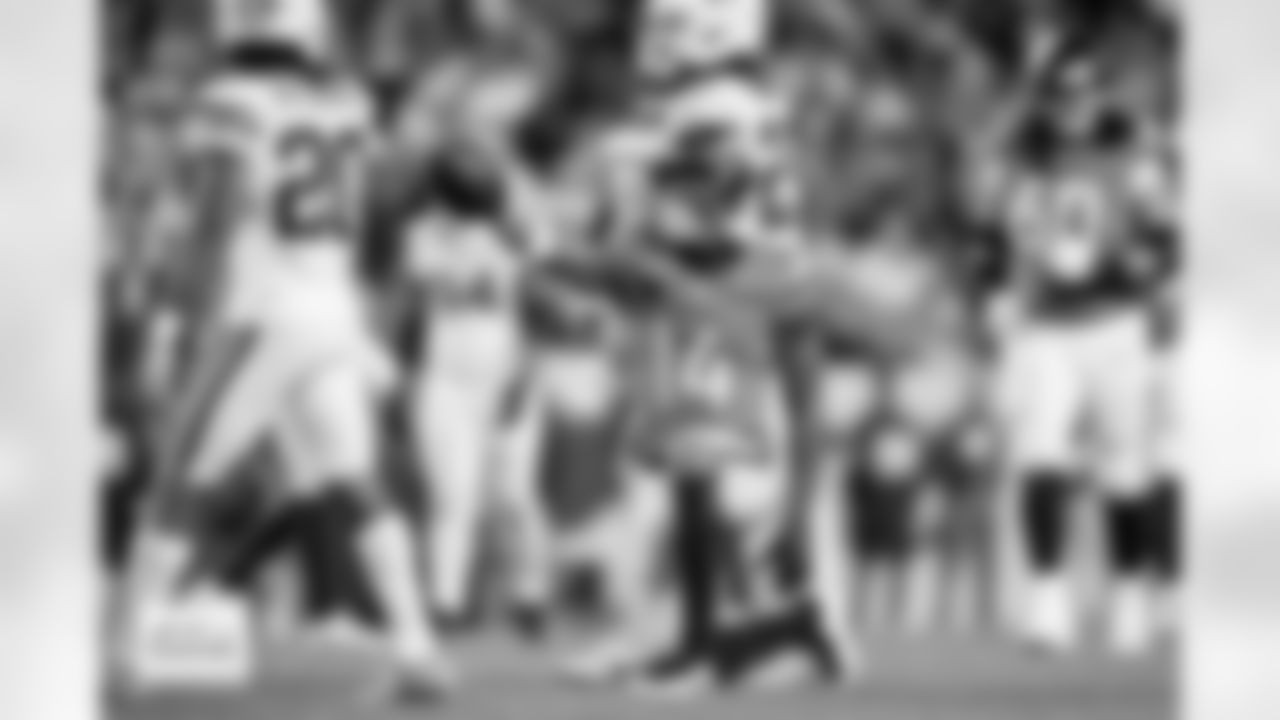 during the Broncos' Week 15 game against the Green Bay Packers at Empower Field at Mile High in Denver, Colorado on December 14, 2025. Photo by Gabriel Christus / Denver Broncos