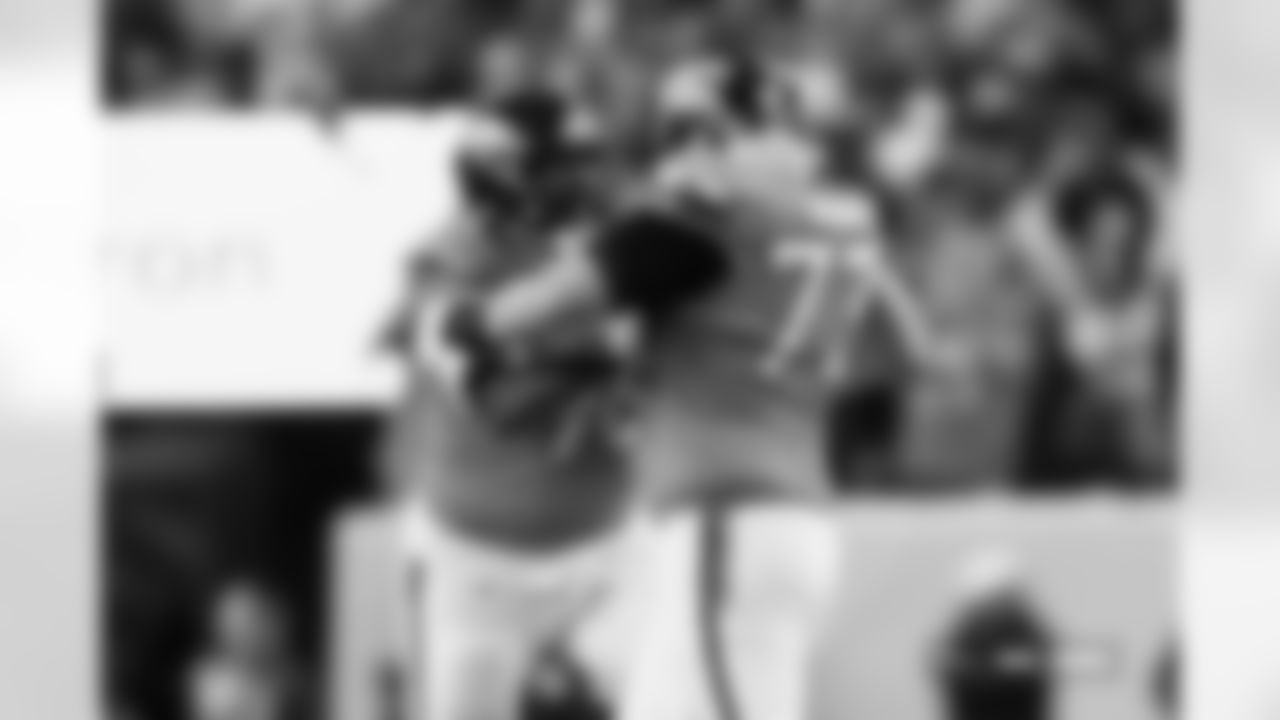 Eyioma Uwazurike and Frank Crum (73) during the Broncos' Week 11 game against the Kansas City Chiefs at Empower Field at Mile High in Denver, Colorado on November 16, 2025. Photo by Gabriel Christus / Denver Broncos