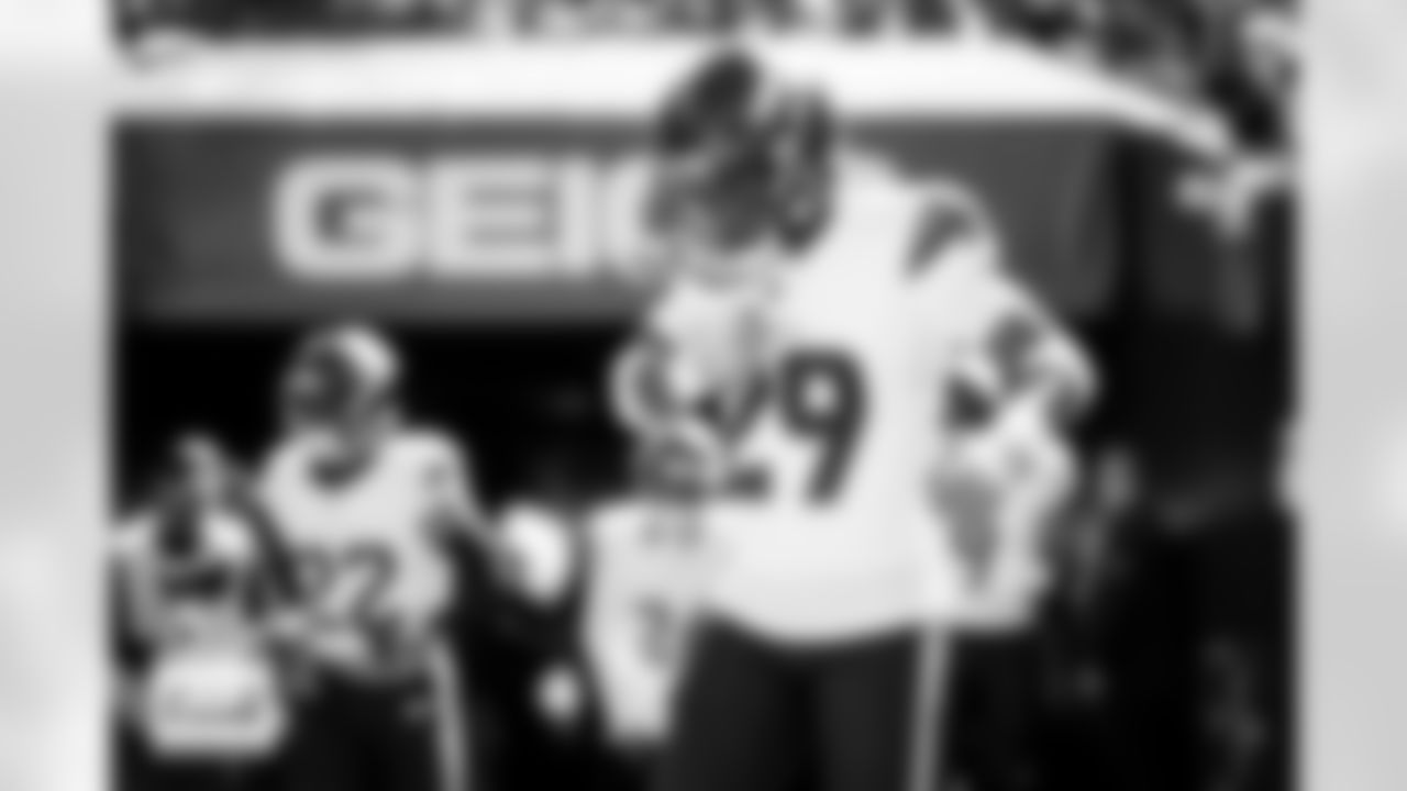 Denver Broncos cornerback Ja'Quan McMillian (29) runs out of the tunnel and pounds his chest before the Broncos' Week 5 game against the Philadelphia Eagles at Lincoln Financial Field in Philadelphia, Pennsylvania on October 5, 2025. Photo by Ben Swanson / Denver Broncos
