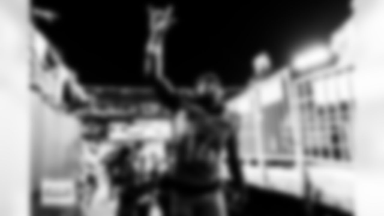 Denver Broncos wide receiver Courtland Sutton (14) waves to fans after the Broncos' Week 13 game against the Washington Commanders at Northwest Stadium in Landover, Maryland on November 30, 2025. Photo by Ben Swanson / Denver Broncos