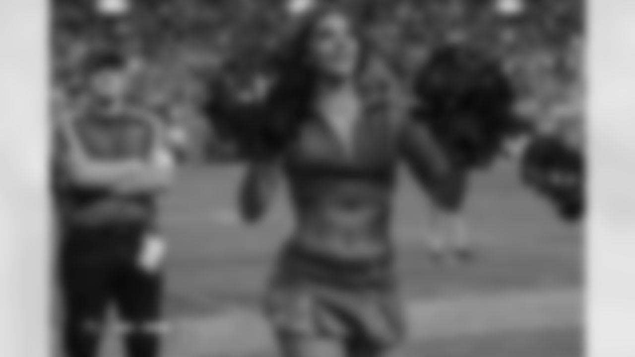 Denver Broncos Cheerleaders during the Broncos' Week 11 game against the Kansas City Chiefs at Empower Field at Mile High in Denver, Colorado on November 16, 2025. Photo by Paul Cloud / Denver Broncos