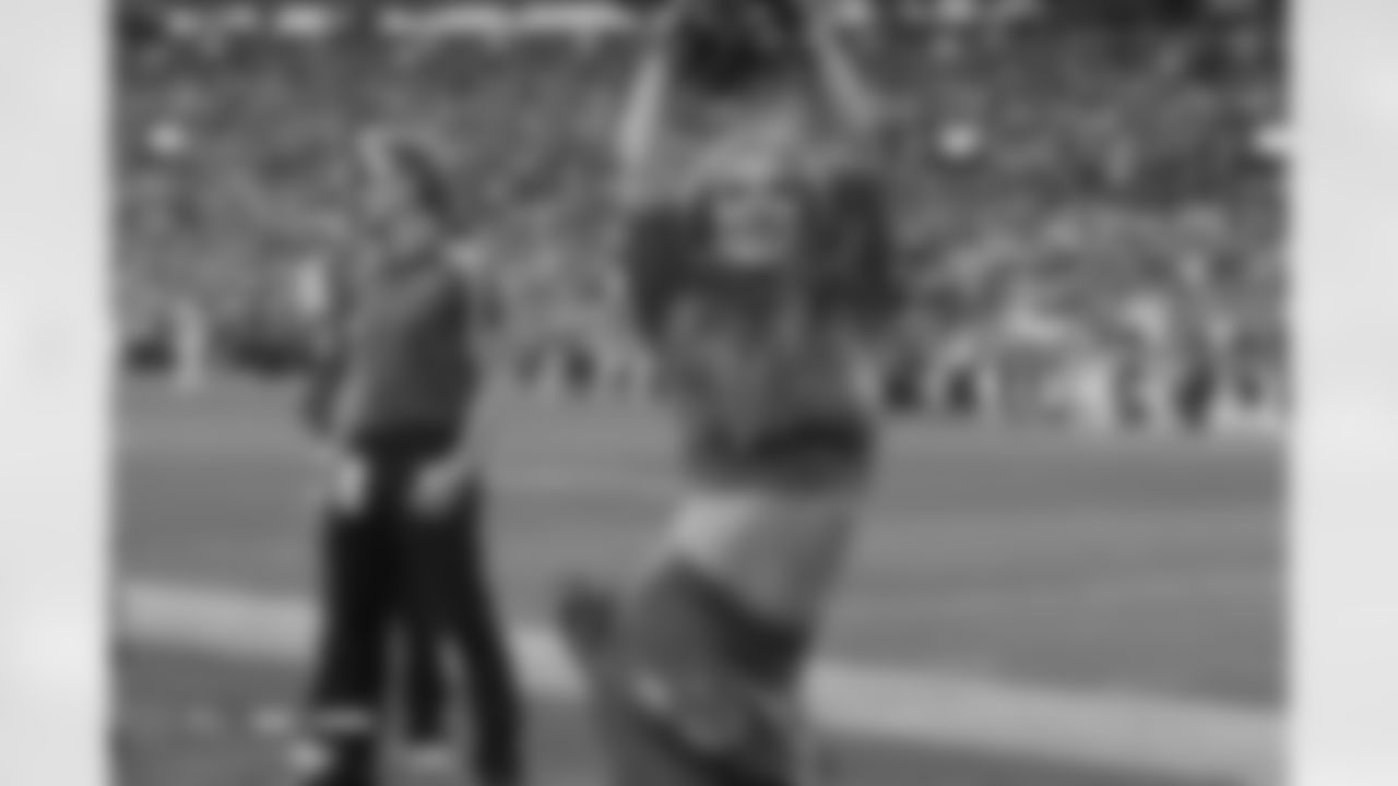 Denver Broncos Cheerleaders during the Broncos' Week 11 game against the Kansas City Chiefs at Empower Field at Mile High in Denver, Colorado on November 16, 2025. Photo by Paul Cloud / Denver Broncos