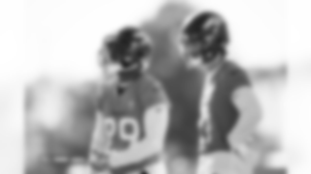 Ja'Quan McMillian and Riley Moss during practice at Broncos Park Powered by CommonSpirit in Englewood, Colorado on October 29, 2025. Photo by Ben Swanson / Denver Broncos