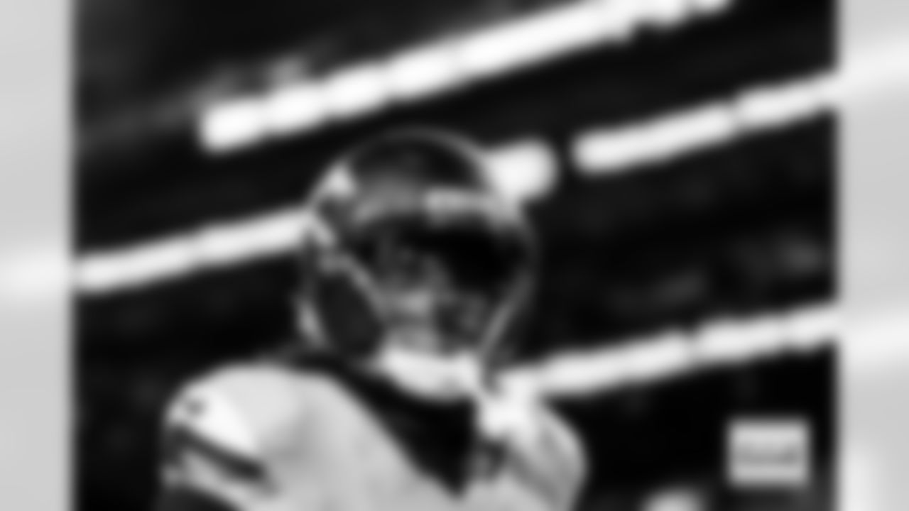 Denver Broncos linebacker Nik Bonitto (15) before the Broncos' Week 13 game against the Washington Commanders at Northwest Stadium in Landover, Maryland on November 30, 2025. Photo by Ben Swanson / Denver Broncos