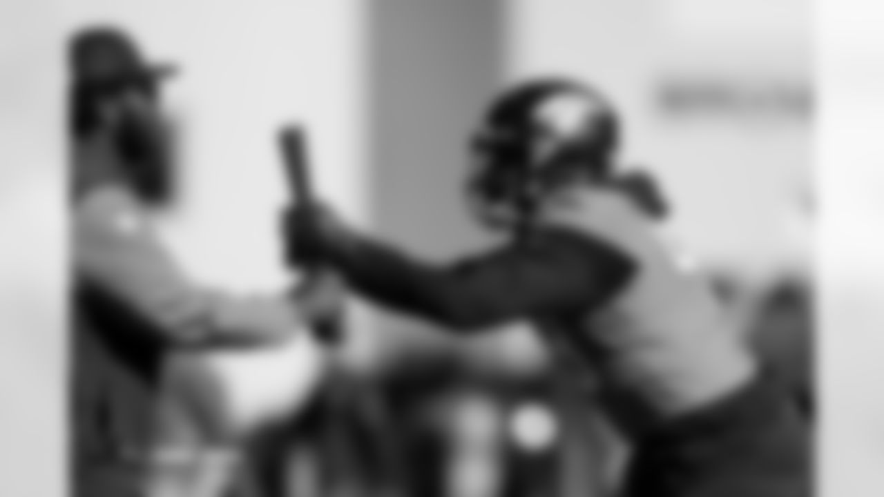 John Franklin-Myers during practice at Broncos Park Powered by CommonSpirit in Englewood, Colorado on October 30, 2025. Photo by Gabriel Christus / Denver Broncos