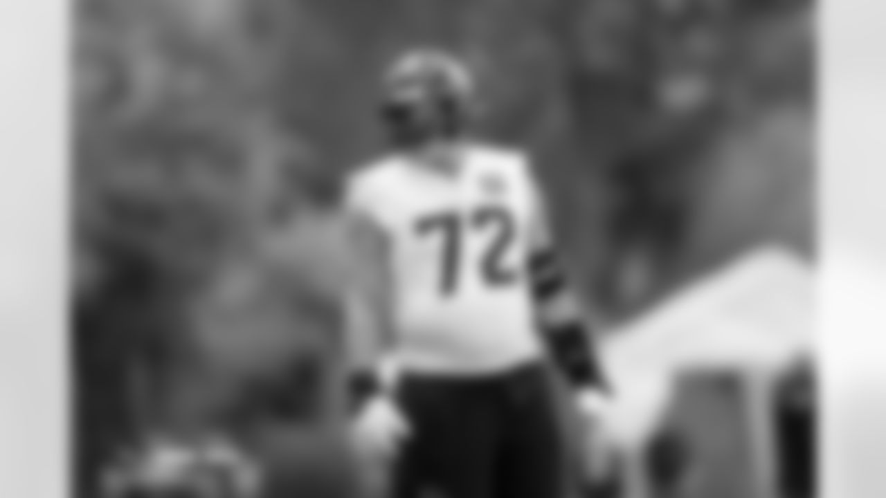 Garett Bolles during practice at Tottenham Hotspur Football Club Training Ground in Enfield, England on October 8, 2025. Photo by Gabriel Christus / Denver Broncos