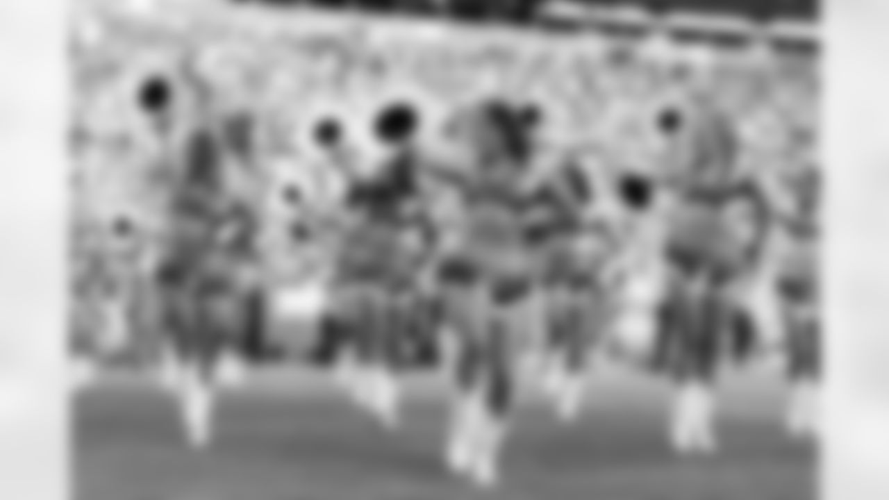 DBC Lauren, DBC Alison A, DBC Vika and the Denver Broncos Cheerleaders perform during the Broncos' Week 18 game against the Los Angeles Chargers at Empower Field at Mile High in Denver, Colorado on January 4, 2026. Photo by Gabriel Christus / Denver Broncos