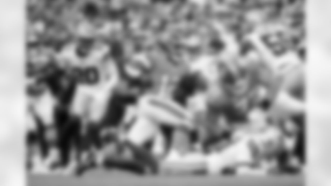 Denver Broncos running back RJ Harvey (12) runs with the ball for a 40-yard touchdown during the Broncos' Week 8 game against the Dallas Cowboys at Empower Field at Mile High in Denver, Colorado on October 26, 2025. Photo by Gabriel Christus / Denver Broncos