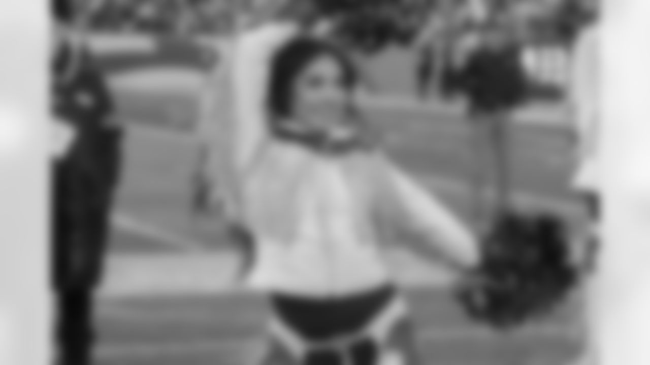 during the Broncos' Divisional Round playoff game against the Buffalo Bills at Empower Field at Mile High in Denver, Colorado on January 17, 2026. Photo by Paul Cloud / Denver Broncos