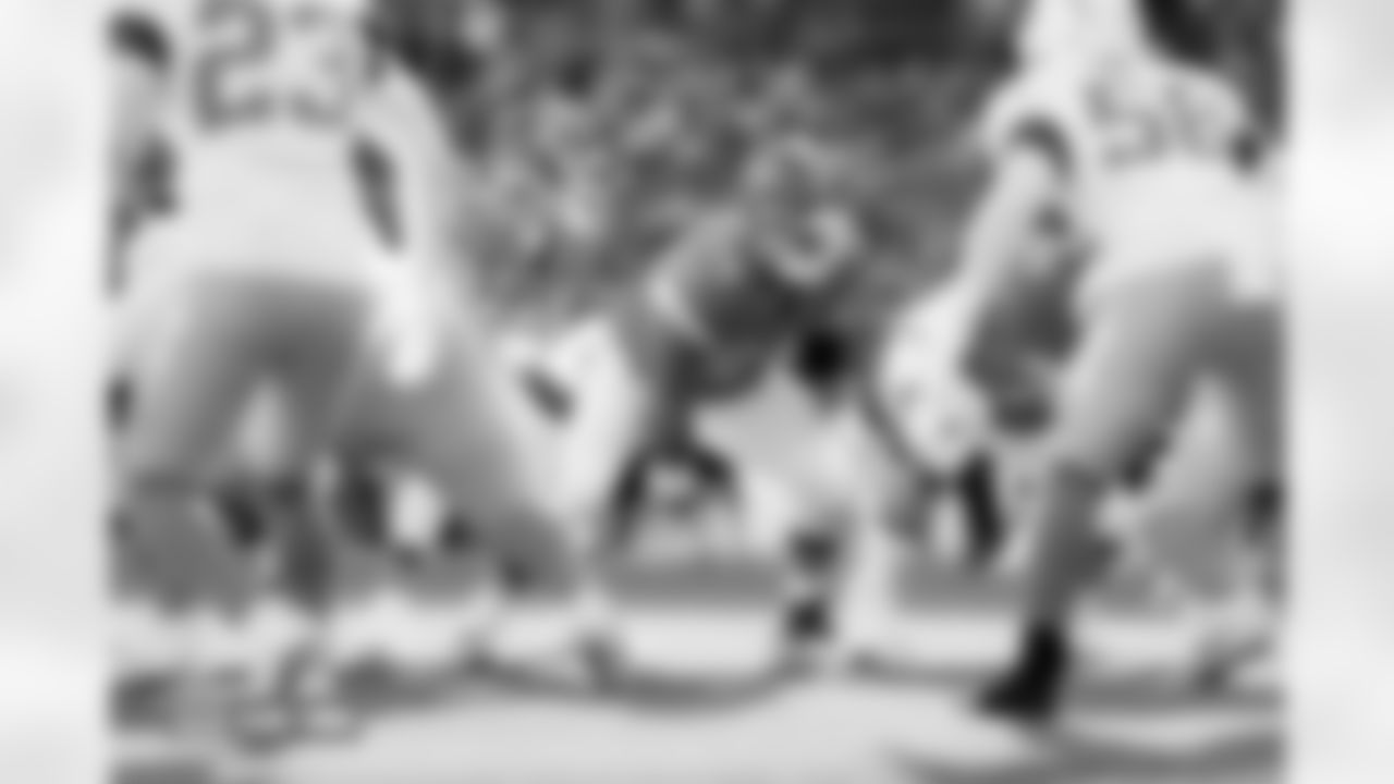 Alex Forsyth during the Broncos' Week 18 game against the Los Angeles Chargers at Empower Field at Mile High in Denver, Colorado on January 4, 2026. Photo by Gabriel Christus / Denver Broncos