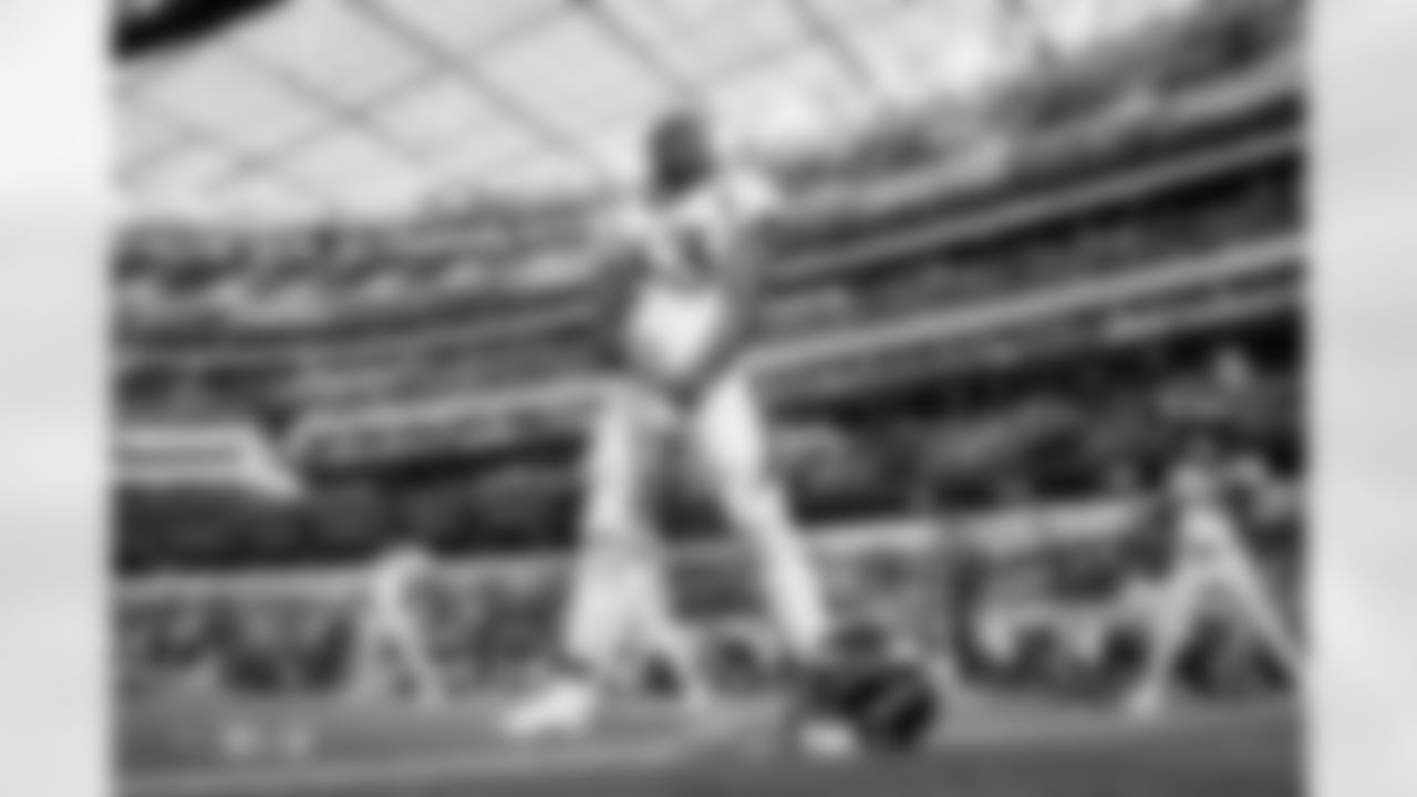 Javonte Williams before the Broncos' Week 14 game against the Los Angeles Chargers at SoFi Stadium in Inglewood, California on December 10, 2023. Photo by Ben Swanson / Denver Broncos