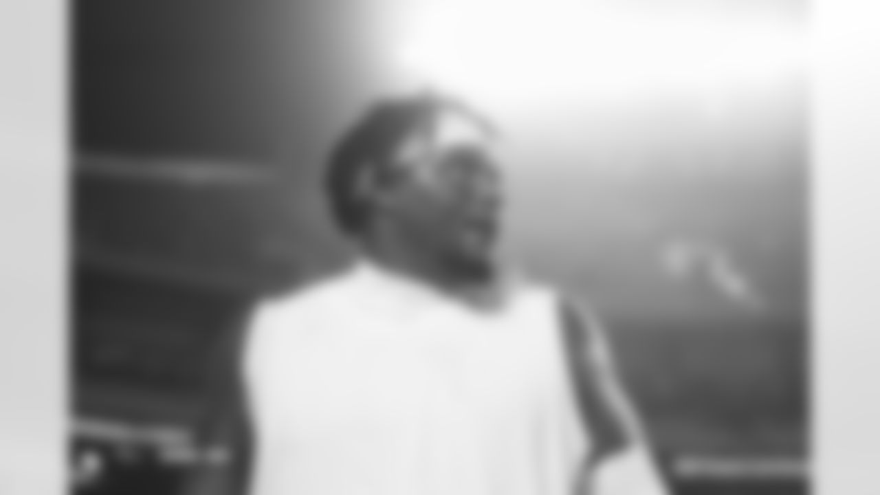 Malcolm Roach before the Broncos' Week 17 game against the Kansas City Chiefs at GEHA Field at Arrowhead Stadium in Kansas City, Missouri on December 25, 2025. Photo by Ben Swanson / Denver Broncos