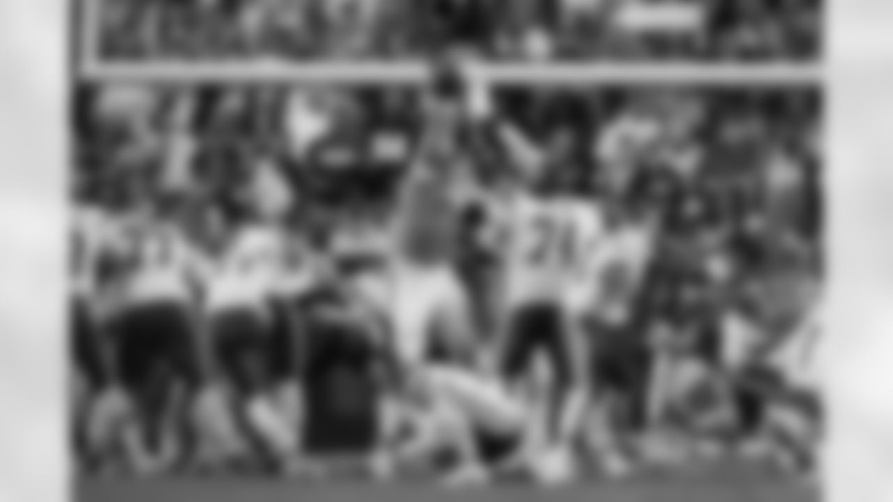 Frank Crum (73) during the Broncos' Week 11 game against the Kansas City Chiefs at Empower Field at Mile High in Denver, Colorado on November 16, 2025. Photo by Gabriel Christus / Denver Broncos