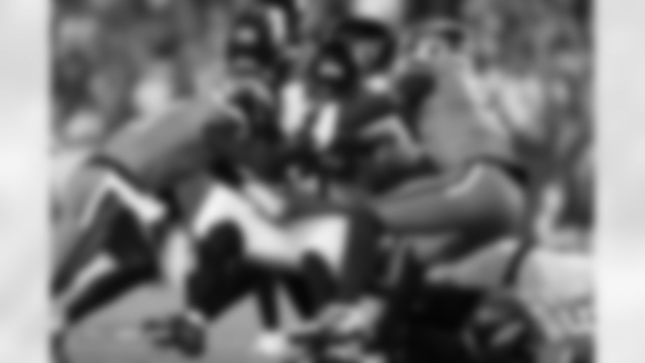 Riley Moss, Que Robinson and others during the Broncos' Week 16 game against the Jacksonville Jaguars at Empower Field at Mile High in Denver, Colorado on December 21, 2025. Photo by Ben Swanson / Denver Broncos