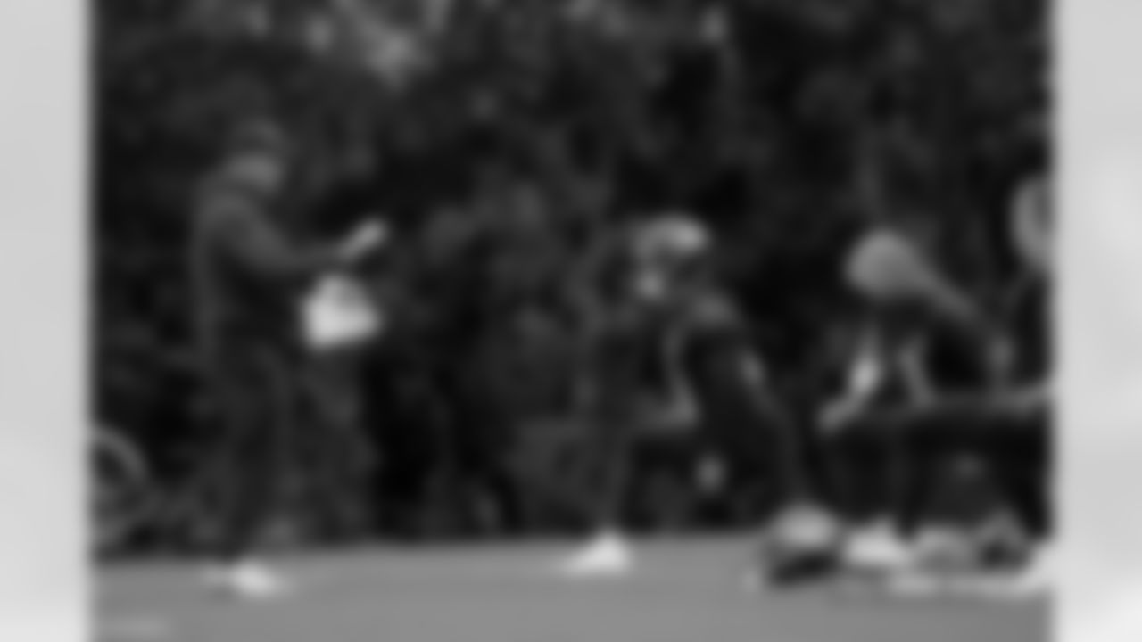 Sean Payton and Bo Nix during practice at Tottenham Hotspur Football Club Training Ground in Enfield, England on October 9, 2025. Photo by Gabriel Christus / Denver Broncos