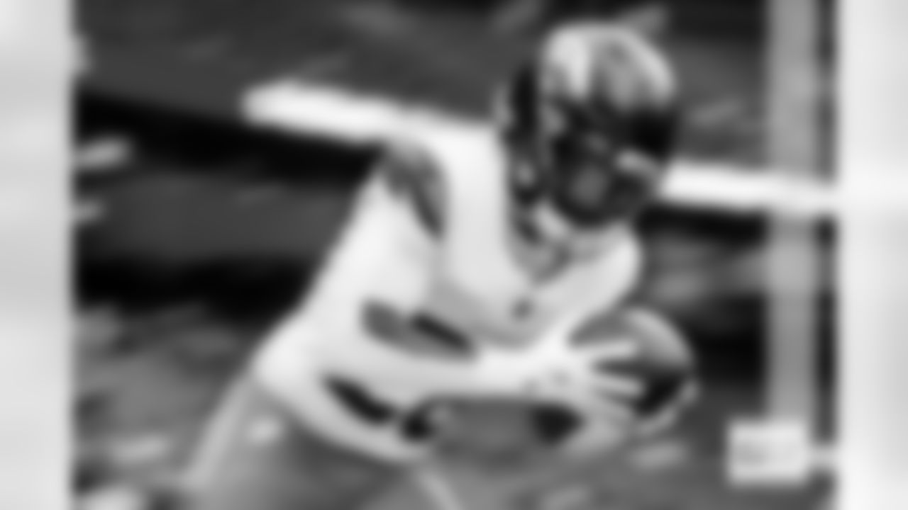 Denver Broncos running back Tyler Badie (28) warms up before the Broncos' Week 9 game against the Houston Texans at NRG Stadium in Houston, Texas on November 2, 2025. Photo by Ben Swanson / Denver Broncos