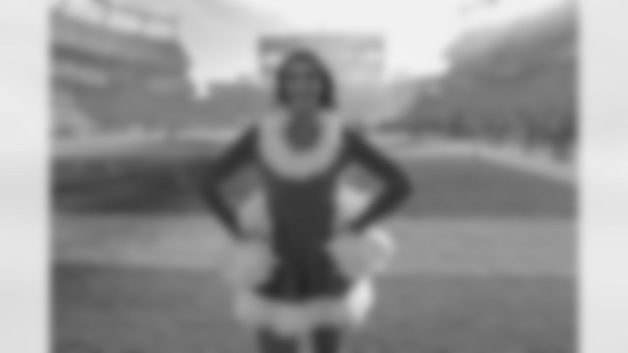 Denver Broncos Cheerleaders during the Broncos' Week 16 game against the Jacksonville Jaguars at Empower Field at Mile High in Denver, Colorado on December 21, 2025. Photo by Paul Cloud / Denver Broncos