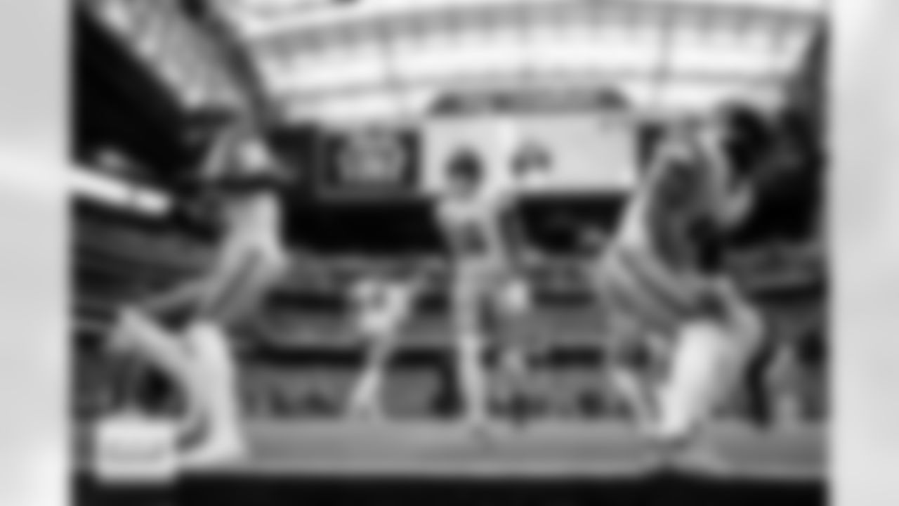 Denver Broncos wide receiver Courtland Sutton (14) warms up before the Broncos' Week 9 game against the Houston Texans at NRG Stadium in Houston, Texas on November 2, 2025. Photo by Ben Swanson / Denver Broncos