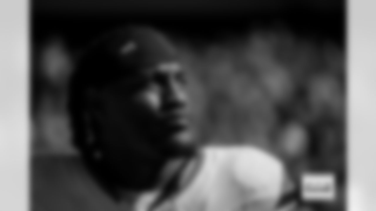 Denver Broncos linebacker Nik Bonitto (15) looks on before the Broncos' Week 5 game against the Philadelphia Eagles at Lincoln Financial Field in Philadelphia, Pennsylvania on October 5, 2025. Photo by Gabriel Christus / Denver Broncos