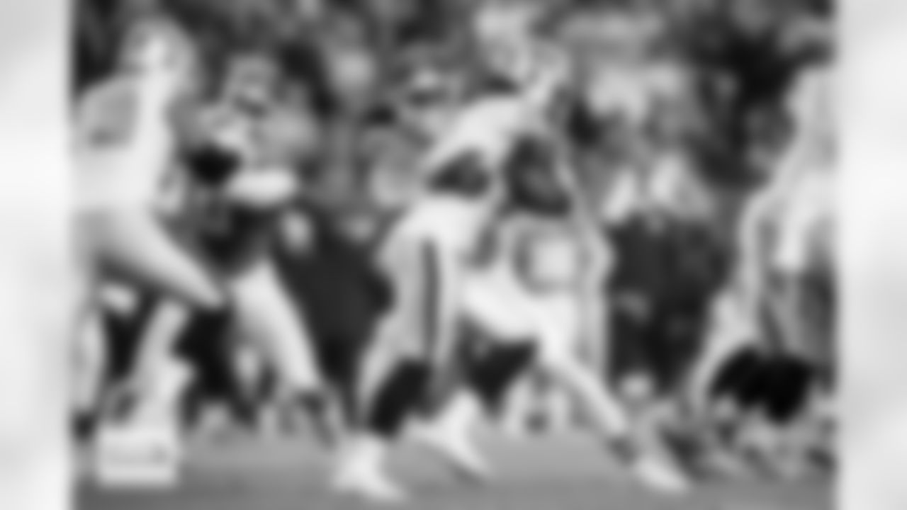 Denver Broncos safety Talanoa Hufanga (9) tackles Las Vegas Raiders running back Ashton Jeanty (2) during the Broncos' Week 10 game against the Las Vegas Raiders at Empower Field at Mile High in Denver, Colorado on November 6, 2025. Photo by Ben Swanson / Denver Broncos