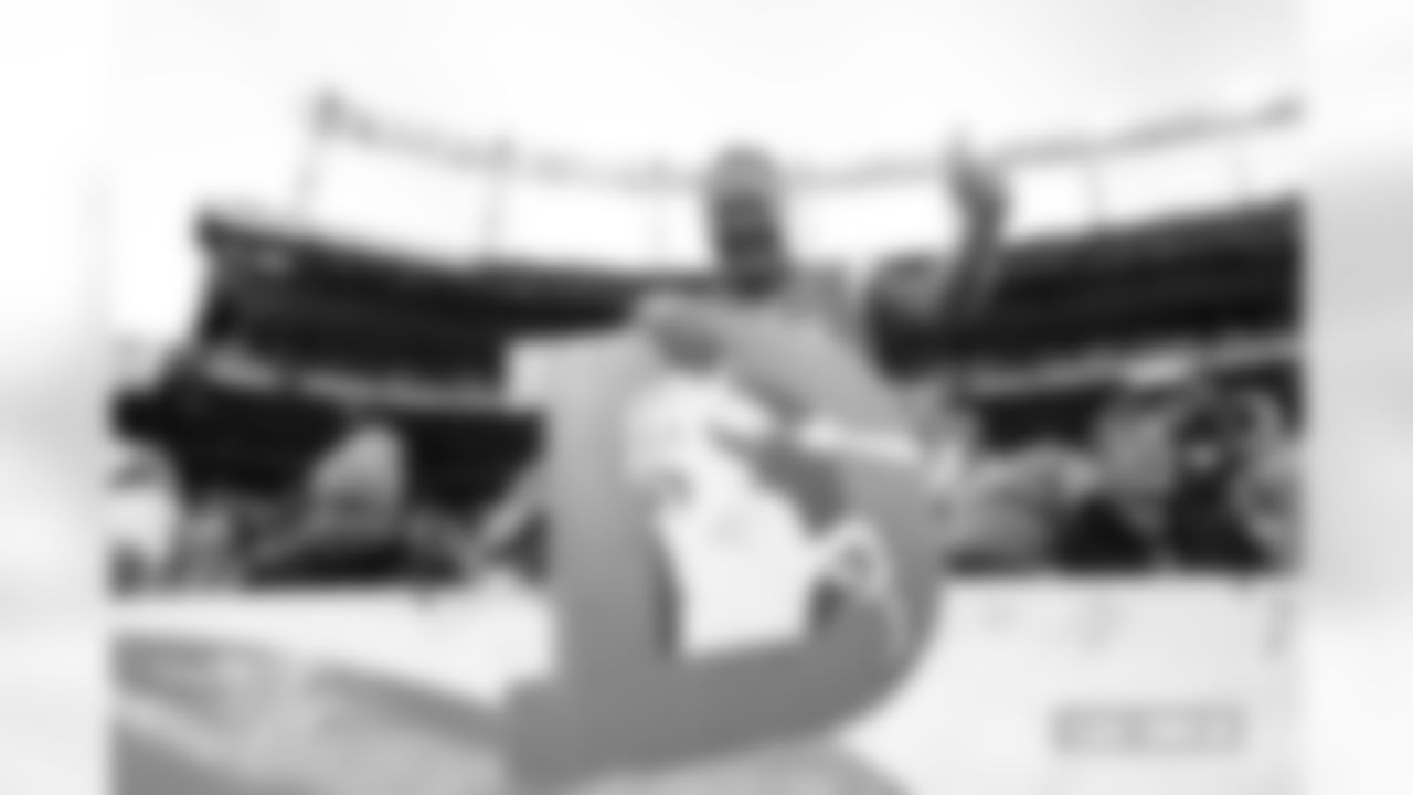 Fans during the Broncos' Week 18 game against the Los Angeles Chargers at Empower Field at Mile High in Denver, Colorado on January 4, 2026. Photo by Ben Swanson / Denver Broncos